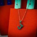 18CT YELLOW GOLD & EMERALD INITIAL "J" PENDANT