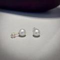 18CT YELLOW GOLD FRESHWATER PEARL STUDS