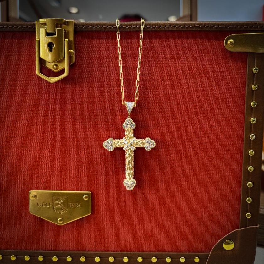 18CT TWO-TONE DIAMOND CROSS