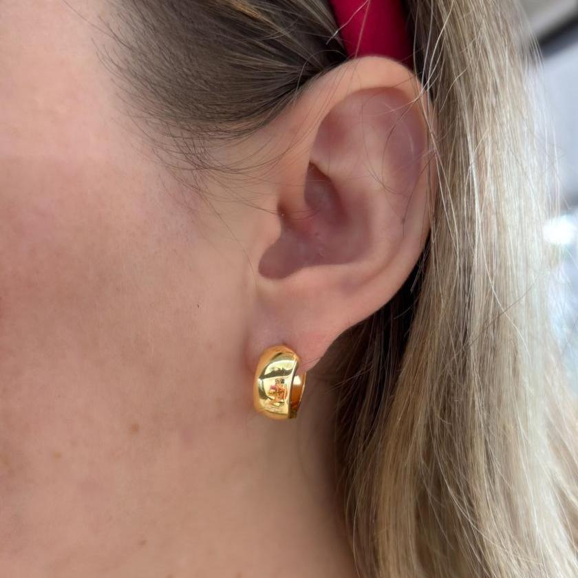 18CT YELLOW GOLD ITALIAN MADE HUGGIES