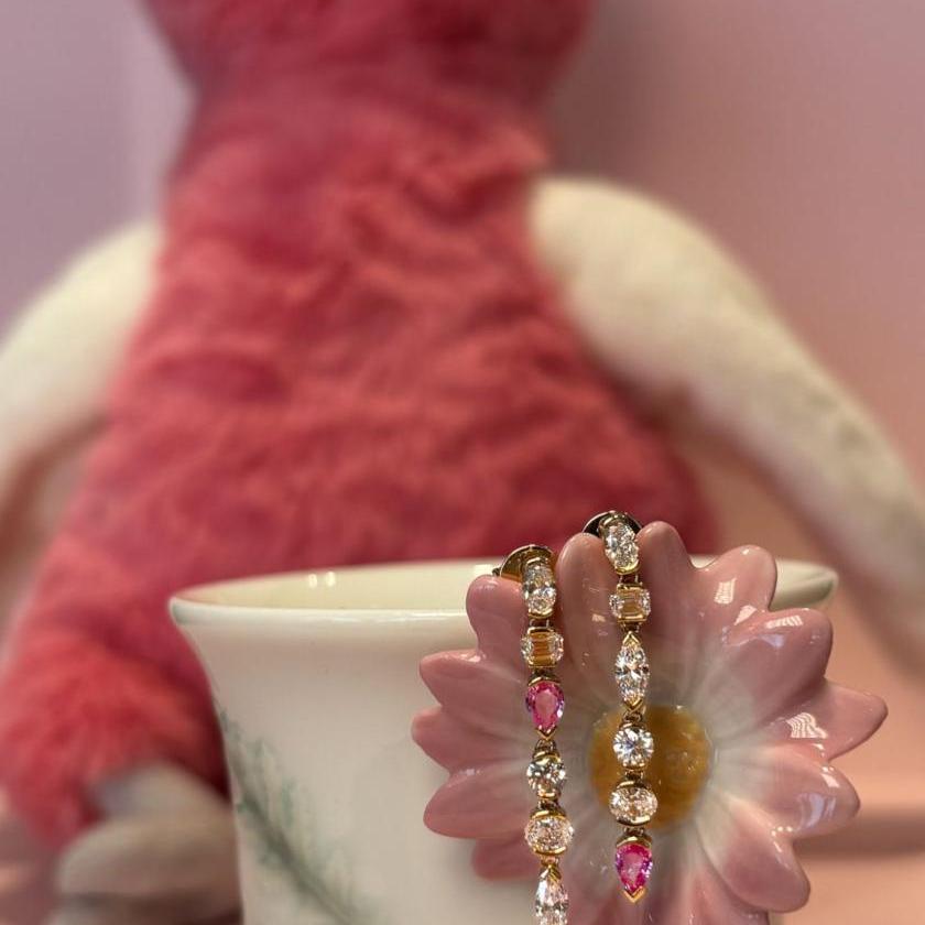 18CT YELLOW GOLD PINK POPS