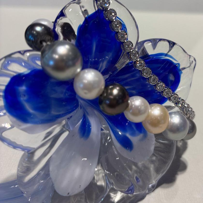 TAHITIAN AND SOUTH SEA PEARL BRACELET
