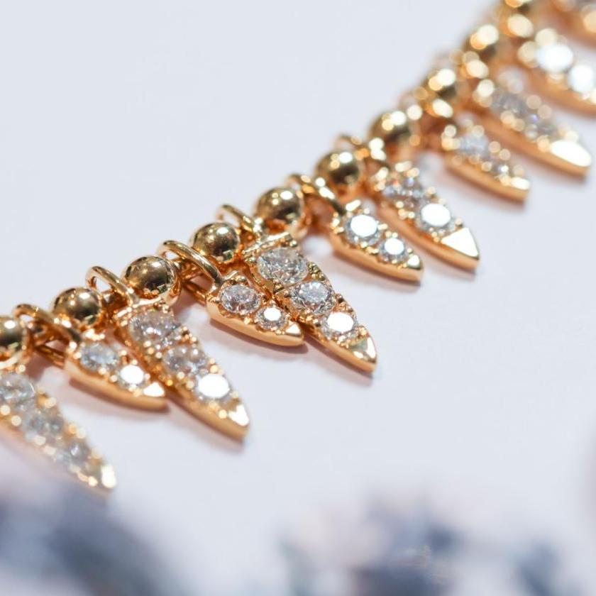 18CT YELLOW GOLD & DIAMOND DROPS NECKLACE